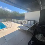 With Private Pool アパート トロギール